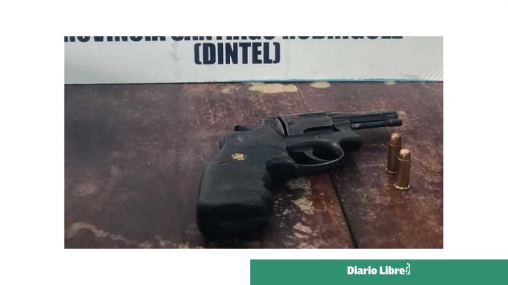 Police carry out anti-drug operation in Villa Los Almácigos