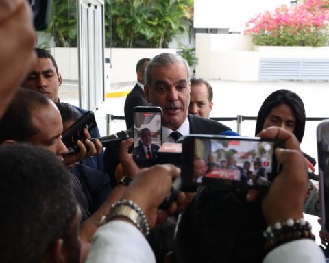 President Abinader: “Ramón Alburquerque is an example of improvement for the country”