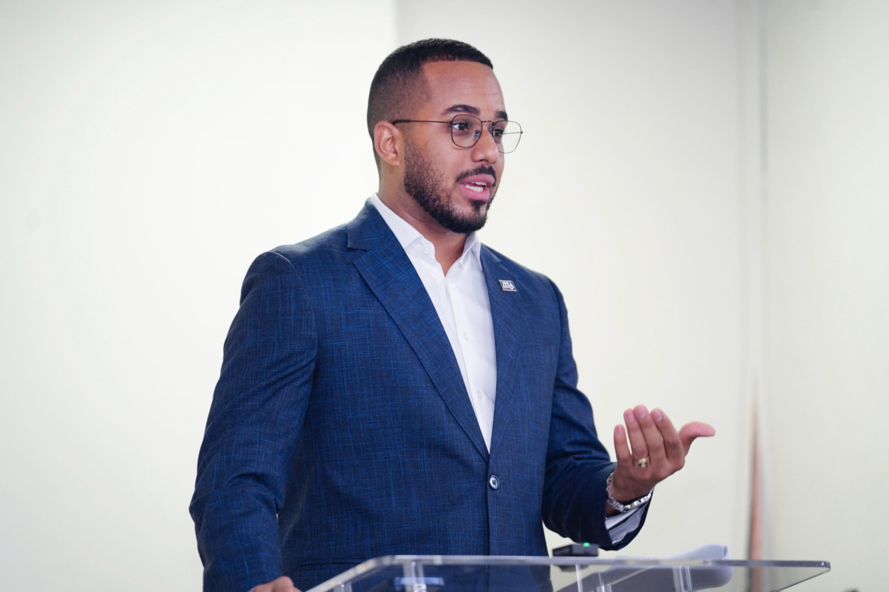 Presidente Abinader destituye al rector del ITLA tras escándalo por cobros irregulares a colaboradores