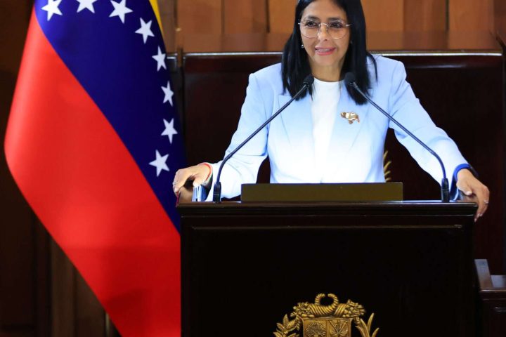 President (e) Delcy Rodríguez promotes General Amnesty Law