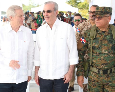 President-elect of Chile praises the country's border control model