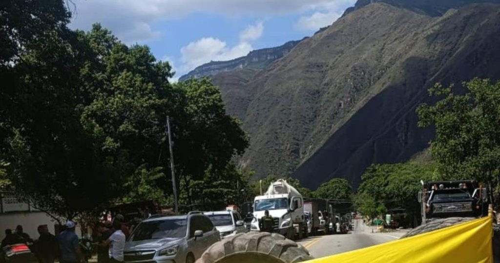 Protests at Santander tolls have generated losses of $24 billion: Invías