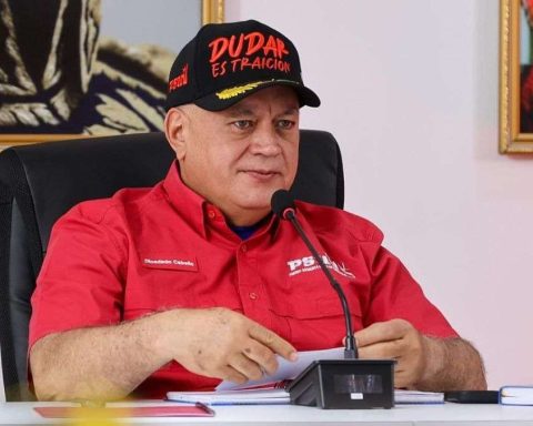 Psuv ratifies support for the interim president Delcy Rodríguez