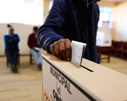 Regional and Municipal Elections: There are already deadlines for resignation of authorities