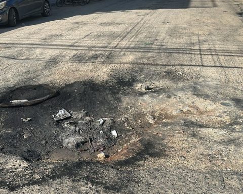 Residents of the Italia residential complex protest against street repairs, Public Works intervened