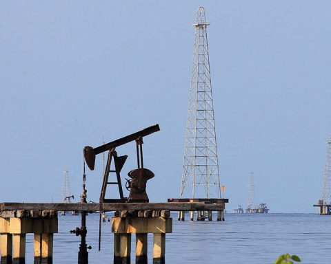 Revenue from the sale of Venezuelan oil will be controlled by the US, says Chris Wright