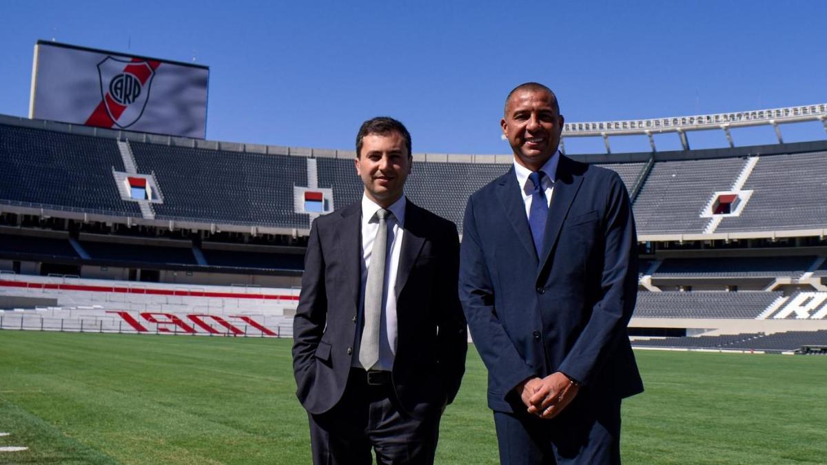 River Plate signs David Trezeguet