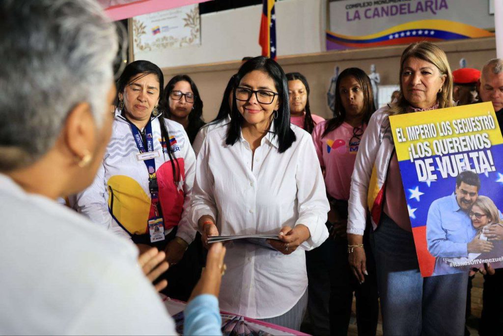 Rodríguez thanks Qatar for having managed Maduro's first certificate of life