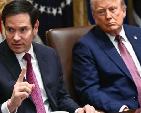 Rubio appears in the Senate for Venezuela and Trump's policies