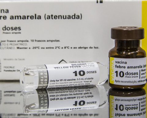 SP: anyone who received a split yellow fever vaccine must complete the cycle