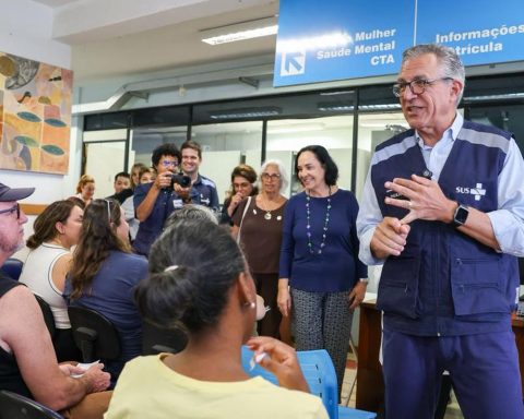 SUS will vaccinate health professionals against dengue in February