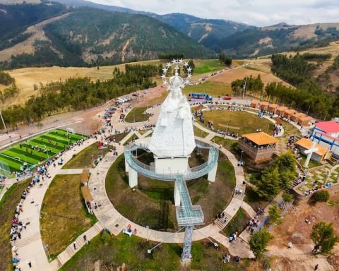 Sapallanga opens tourist viewpoint with monumental image of the Virgin of Cocharcas