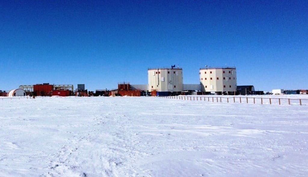 Científicos crean en la Antártida bóveda global de núcleos de hielo
