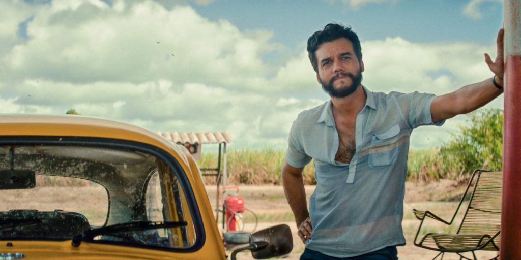 Secret Agent wins Golden Globe for Non-English Language Film