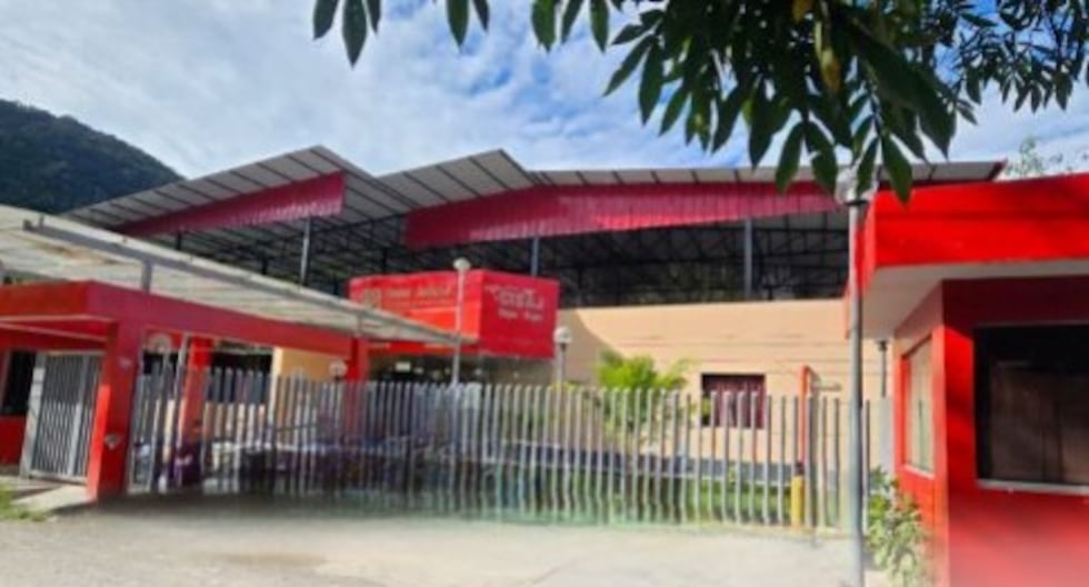 Sentenced to 10 years in prison for indecent acts against a minor