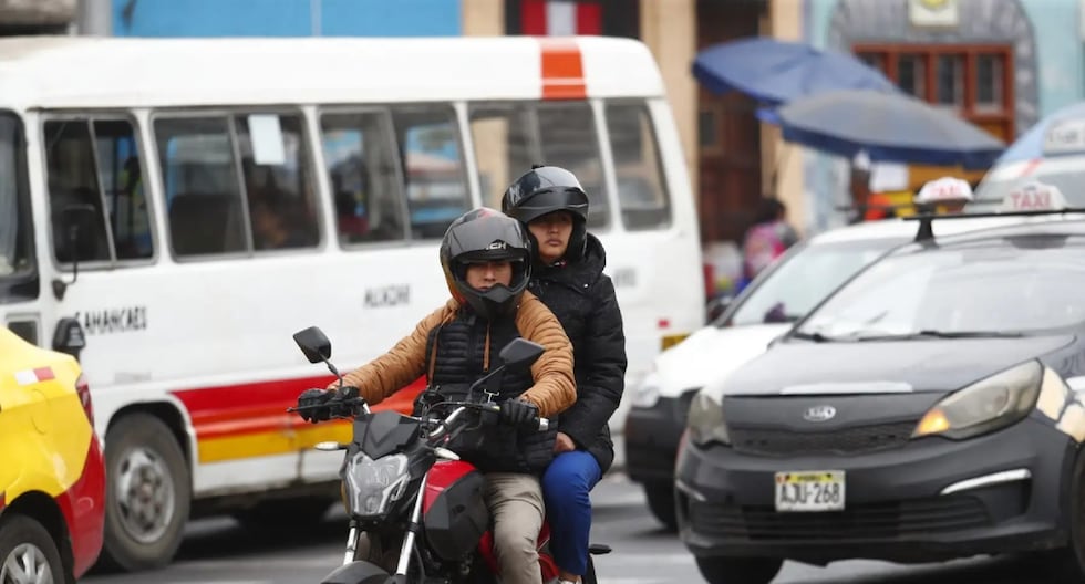 Starting this Wednesday, fines will be applied to motorcycles with two occupants in emergency areas