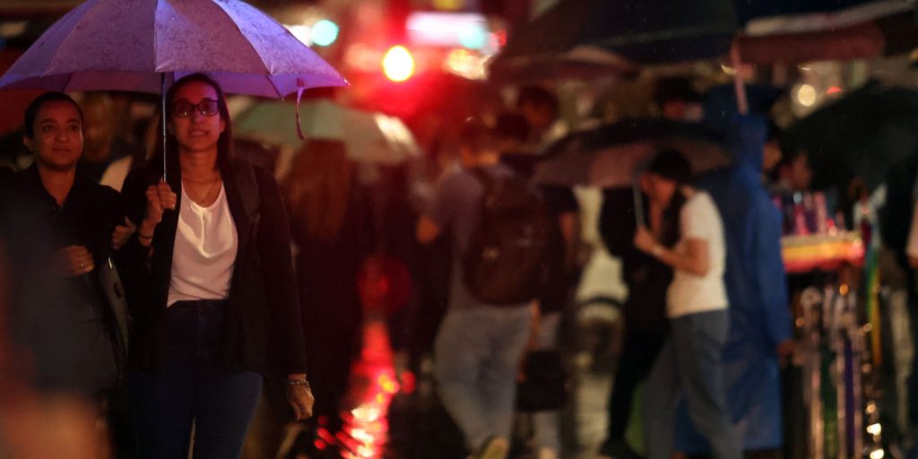 Storms cause flooding and leave the city of São Paulo on alert