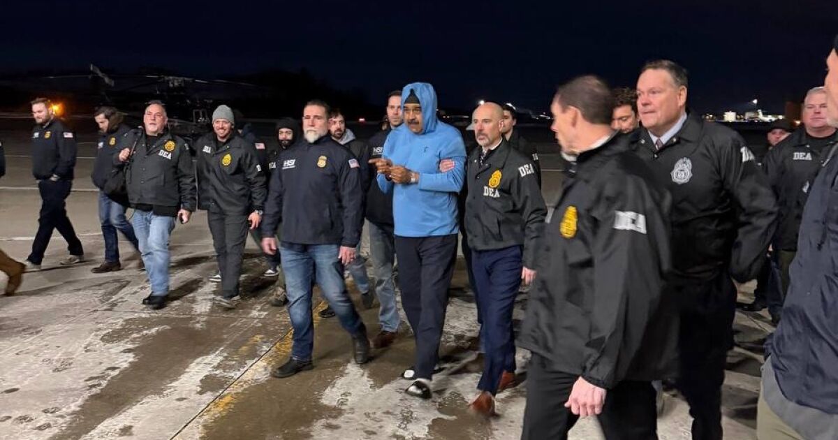 Switzerland orders to block Maduro's possible assets in the Alpine country