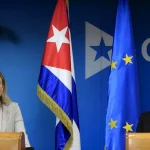 Federica Mogherini, ex alta representante de la Unión Europea para Asuntos Exteriores y Política de Seguridad, y el canciller del régimen cubano, Bruno Rodríguez Parrilla