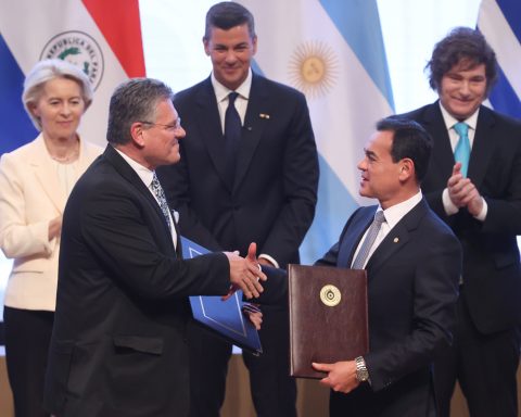 The European Union and Mercosur sign an agreement to create “the largest free trade area in the world”