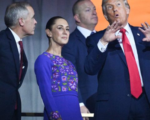 The Mexico-Canada relationship raises its economic stakes in the face of pressure from Trump