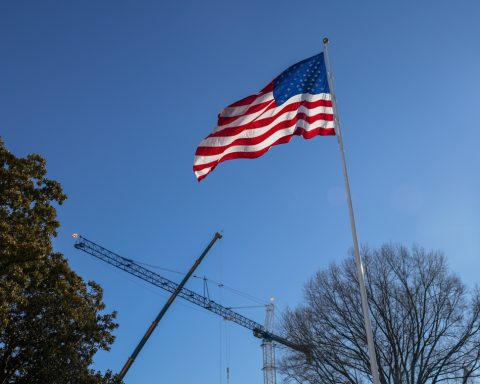 The US suspends the processing of immigrant visas for people from 75 countries, including Cuba