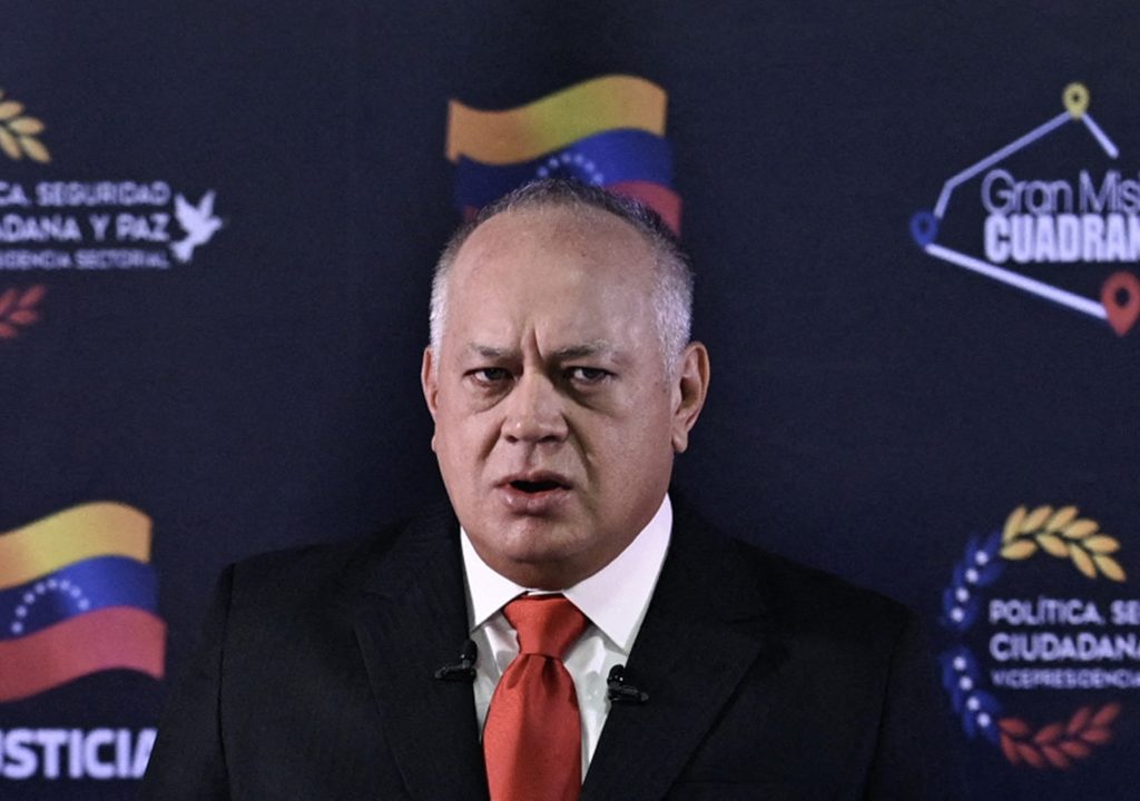 The US warns Diosdado Cabello: cooperate or be the next target, according to Reuters