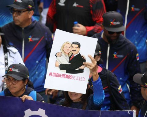 The Venezuelan people continue to mobilize to demand the release of Maduro and Cilia