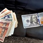 The dollar and the euro rise in the informal market of Cuba after the events in Venezuela