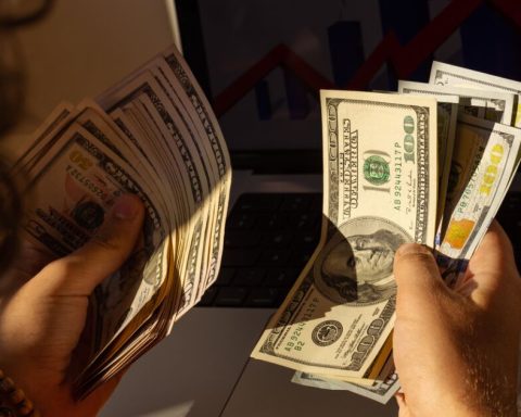 The external shock that threatens the dollarized economies of Latin America