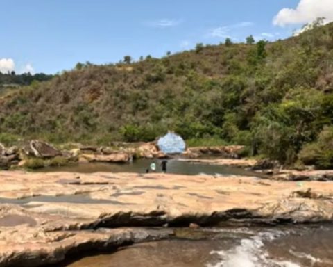Los pozos de aguas naturales conocidos como el Edén del Paraíso en Colombia