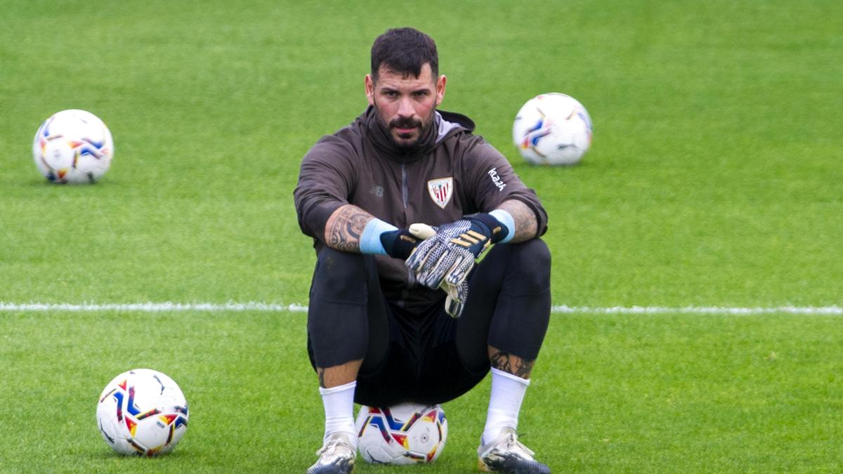 The new and unsuspected destiny of Iago Herrerín: "Hello Volcanoes, I'm here"