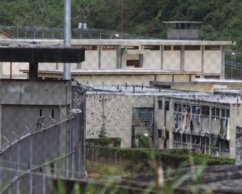 They denounce that political prisoners held in El Rodeo I began a hunger strike