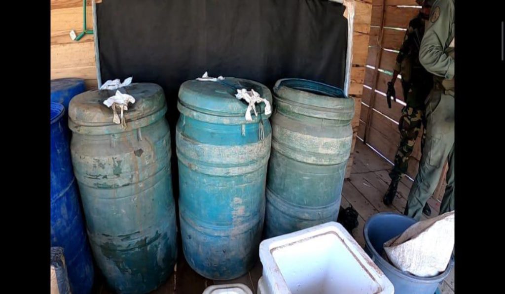 They find 1,700 liters of diesel in a bus