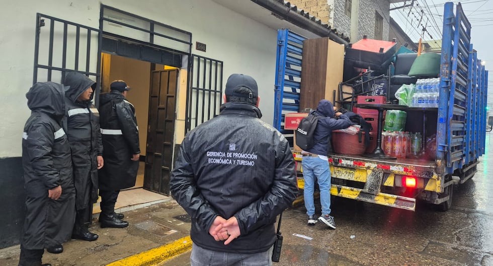 They hit an inspector with a jug during the closure of a clandestine night club in Huancayo