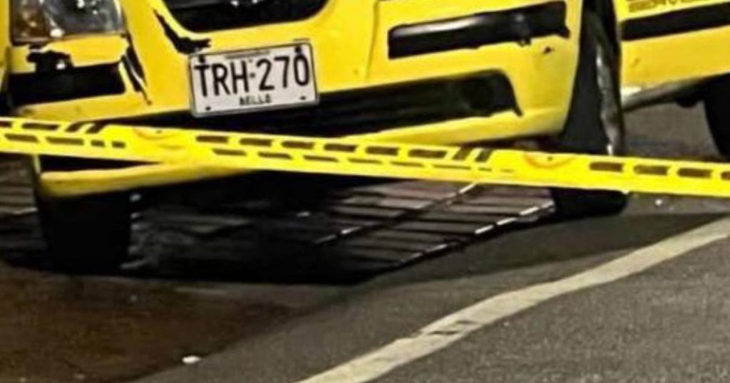 They investigate the first double homicide of the year in Medellín: they find a lifeless couple inside a taxi