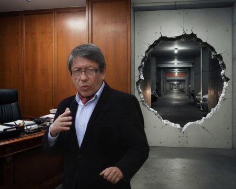 They reveal that former governor Ciro Castillo built an escape route in Gore Callao