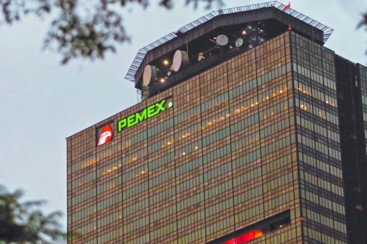 Transfers to Pemex skyrocketed; government granted him 392,000 million pesos