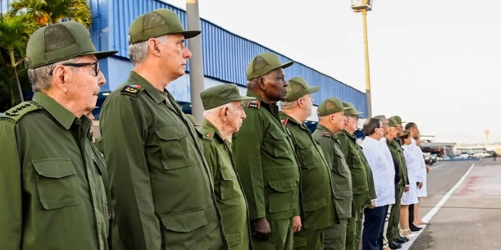 Jerarcas del régimen cubano reciben en La Habana los restos de los 32 cubanos fallecidos en Venezuela