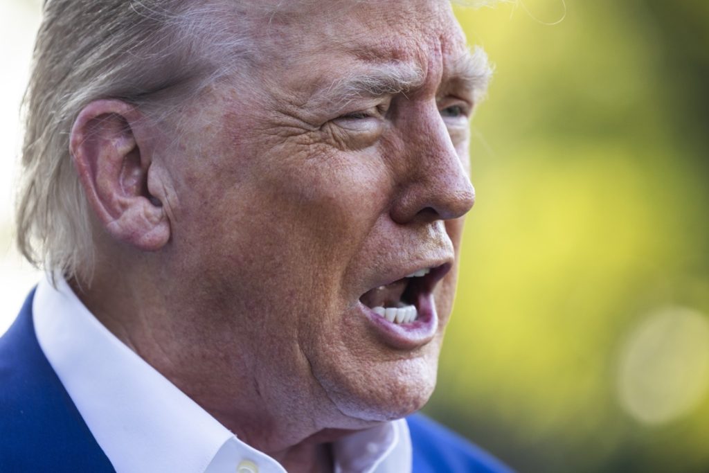 Trump affirms that the US has exerted a lot of pressure on Cuba and that its government “hangs by a thread”