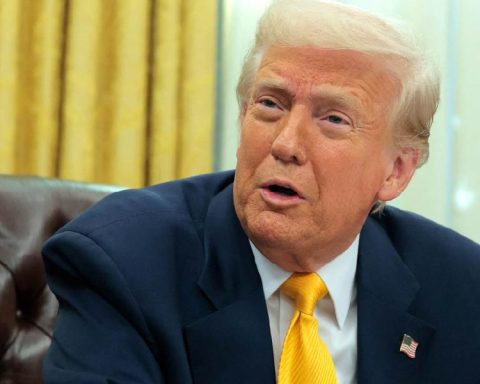 Trump travels to Davos with his sights set on home