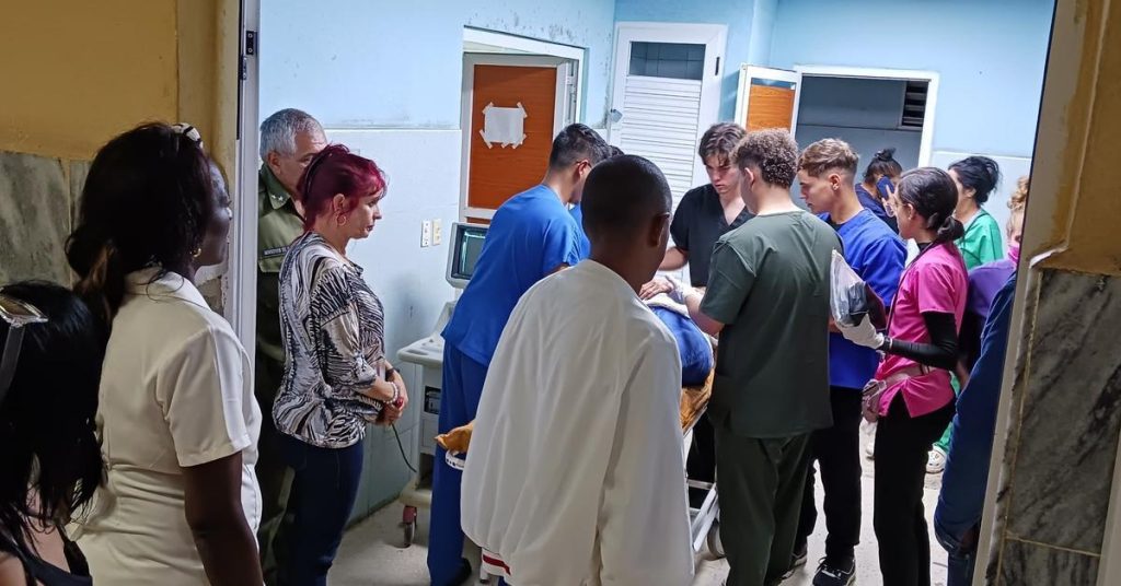 Two dead, including a seven-year-old child, in a bus accident in Camagüey