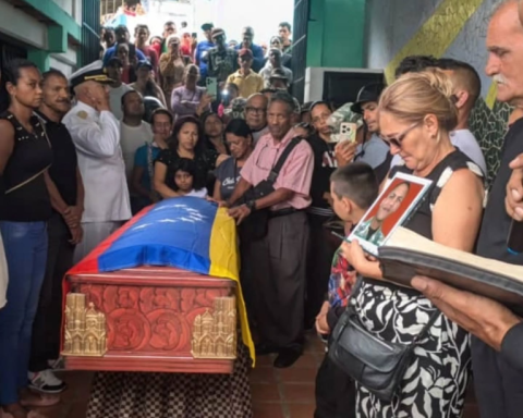 Two soldiers killed in Trump attacks in La Guaira