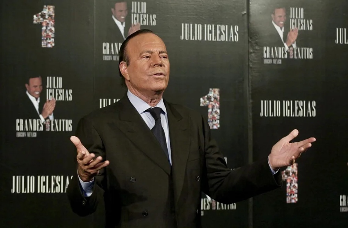 Two women denounce Julio Iglesias in Spain for alleged harassment and sexual assault