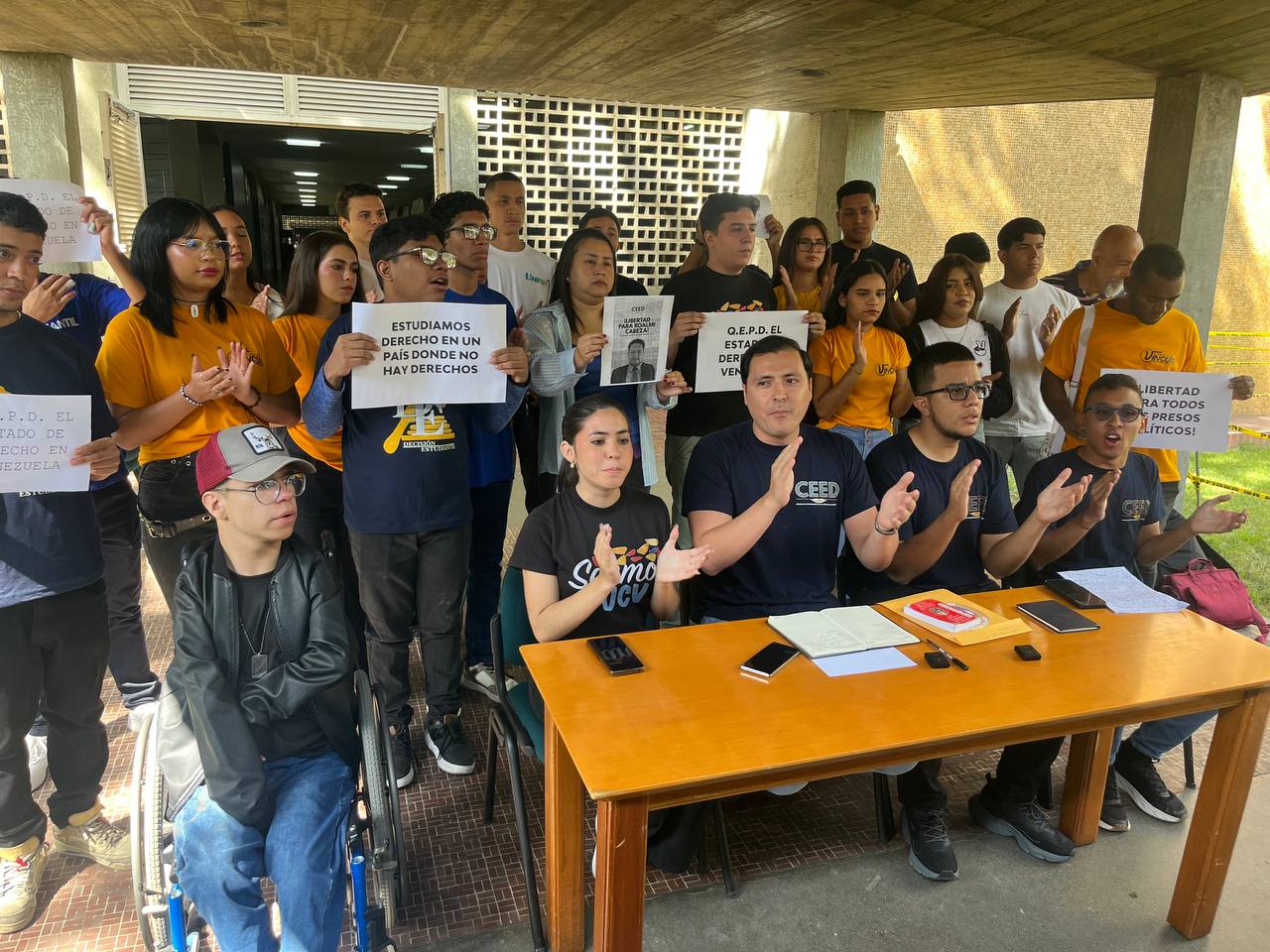 UCV Law students demand complete release of political prisoners