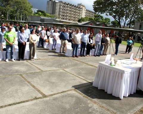 UCV paid tribute to those who fell due to the aggression