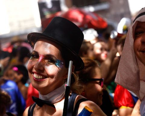 Unofficial carnival opens pre-festival this Sunday in Rio