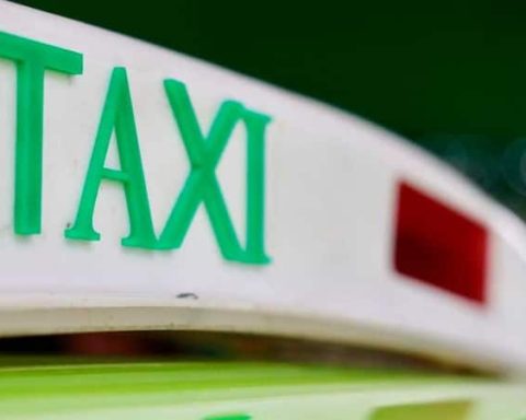 Incentivos taxis eléctricos Colombia