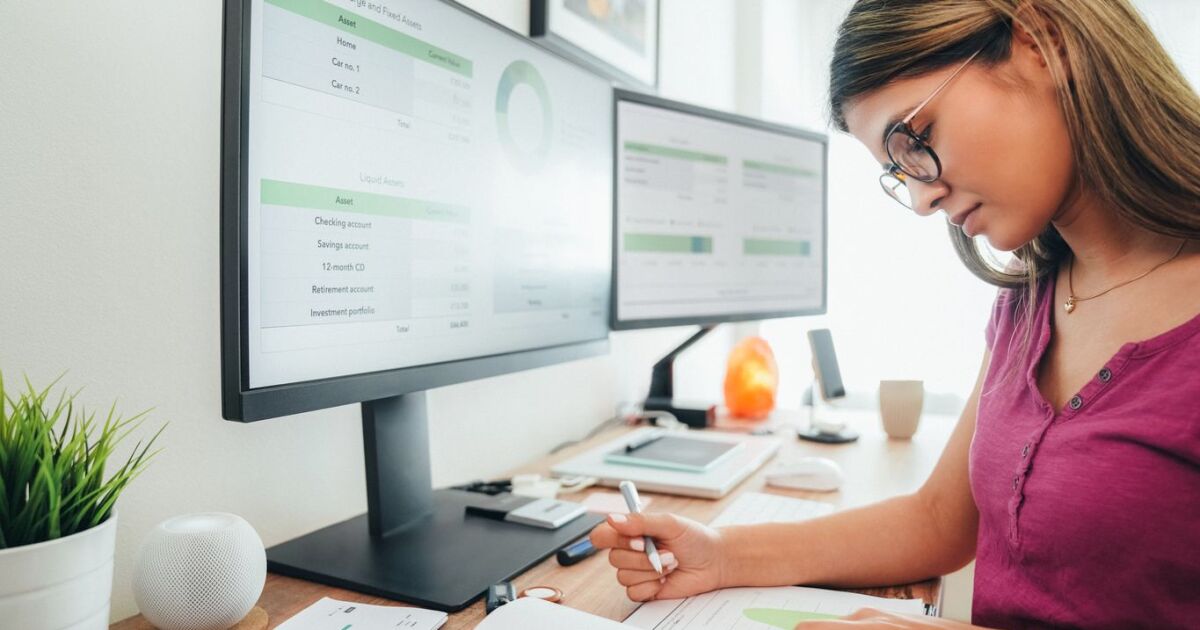 Updating and specialization, the weapons of accountants to survive digitalized processes