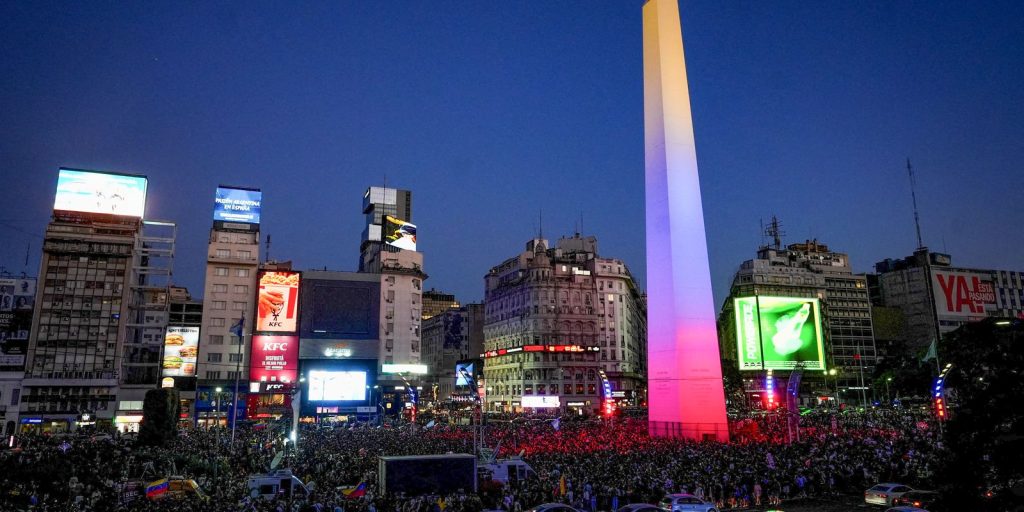 Venezuelans abroad react to US attack and Maduro's fall